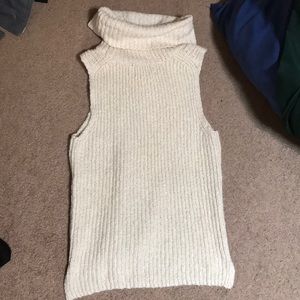 Aeropostale turtle neck sleeveless sweater